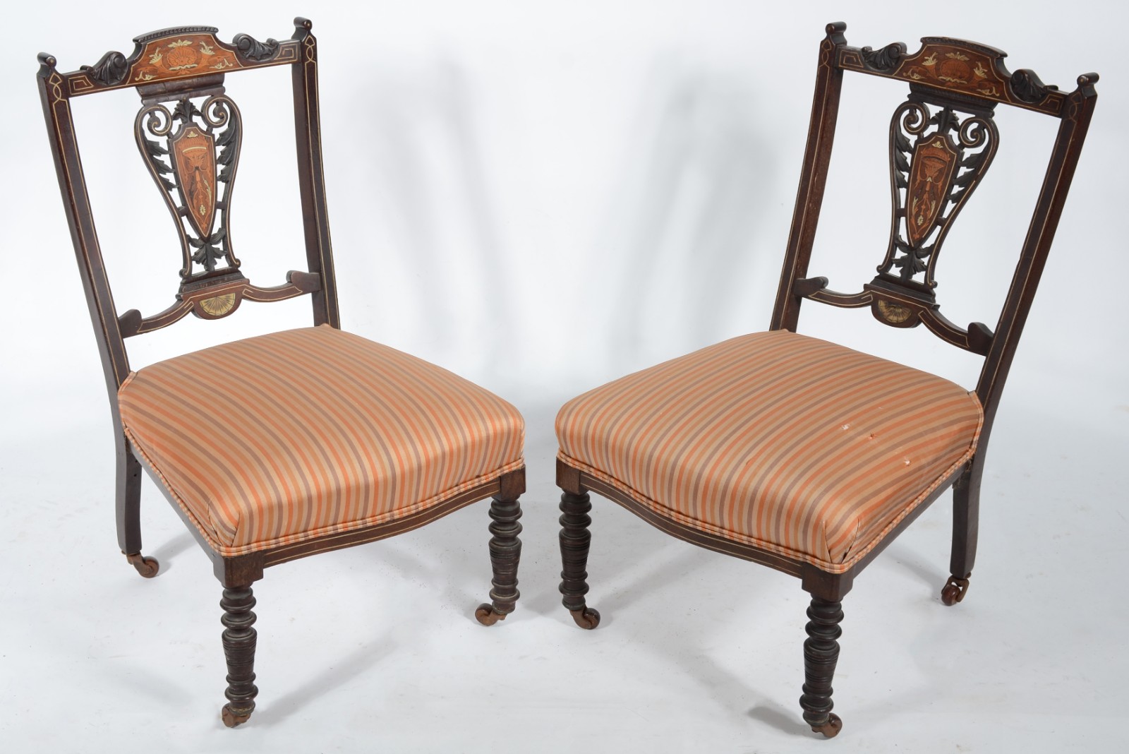 Lindo par de cadeiras inglesas "nurse chair" de madeira nobre... - foto 1 de 7