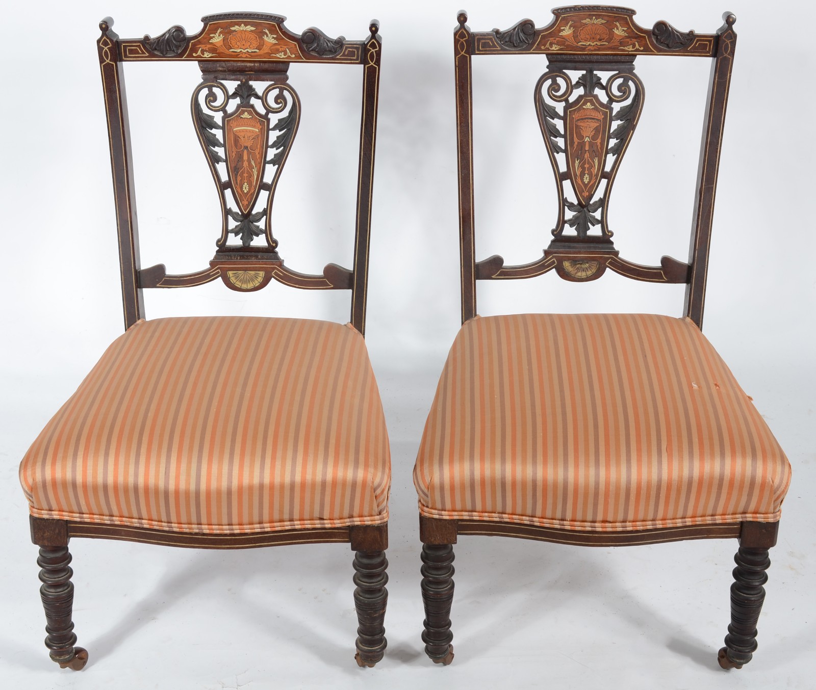 Lindo par de cadeiras inglesas "nurse chair" de madeira nobre... - foto 2 de 7