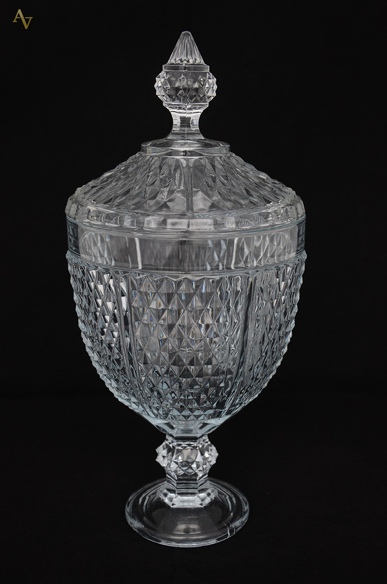 Compoteira de cristal lapidado Altura 33 cm.