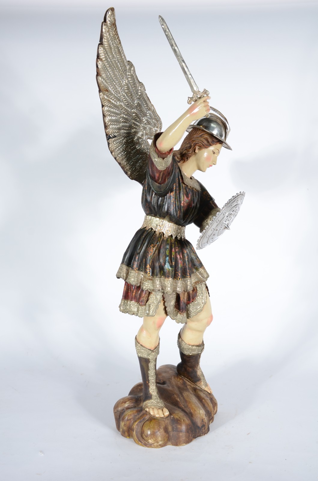 Anjo Gabriel - Imagem de madeira policromada com guarnição de prata... - foto 4 de 8