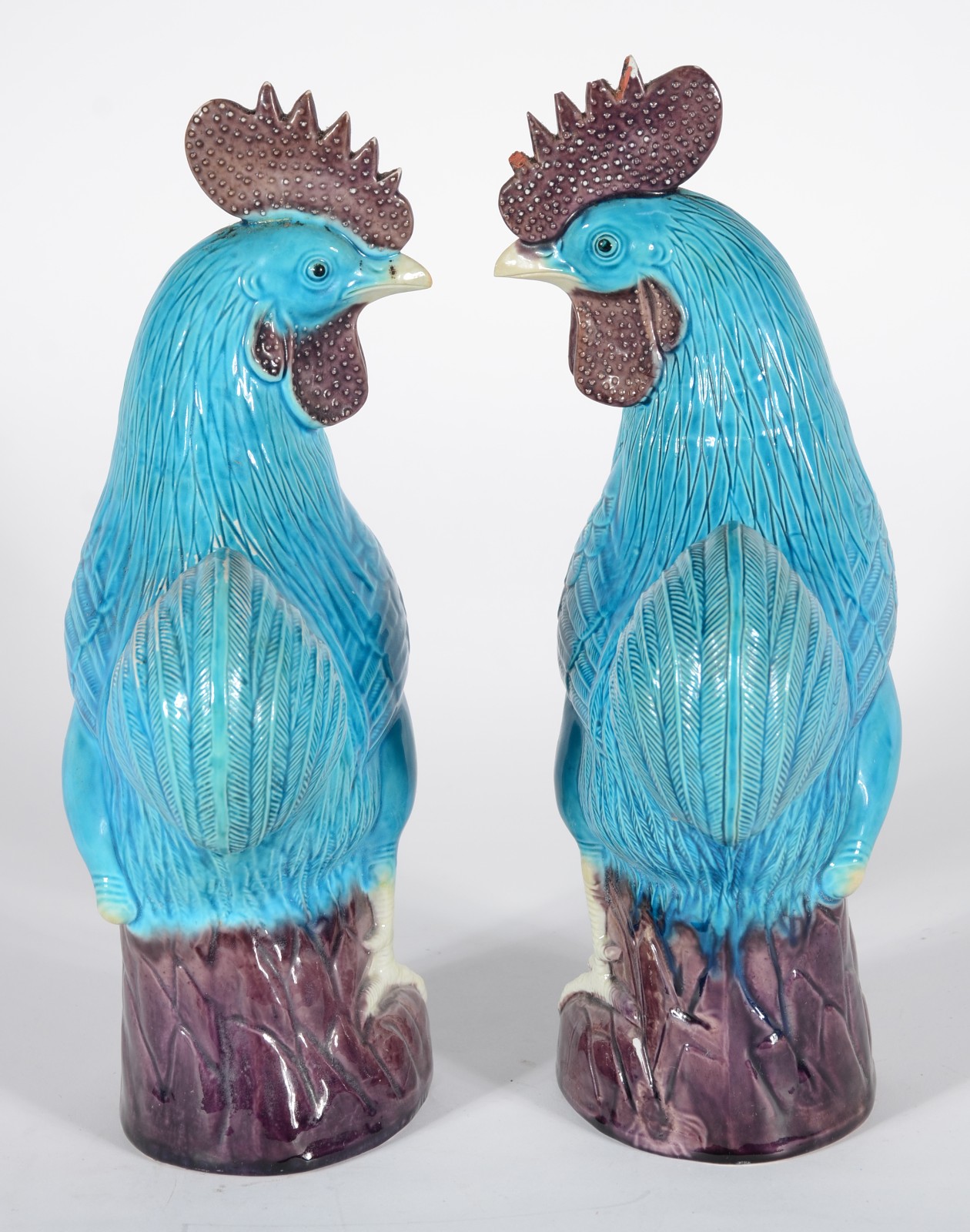 Par de galos de porcelana oriental azul turquesa. Pequenos lascados... - foto 4 de 8