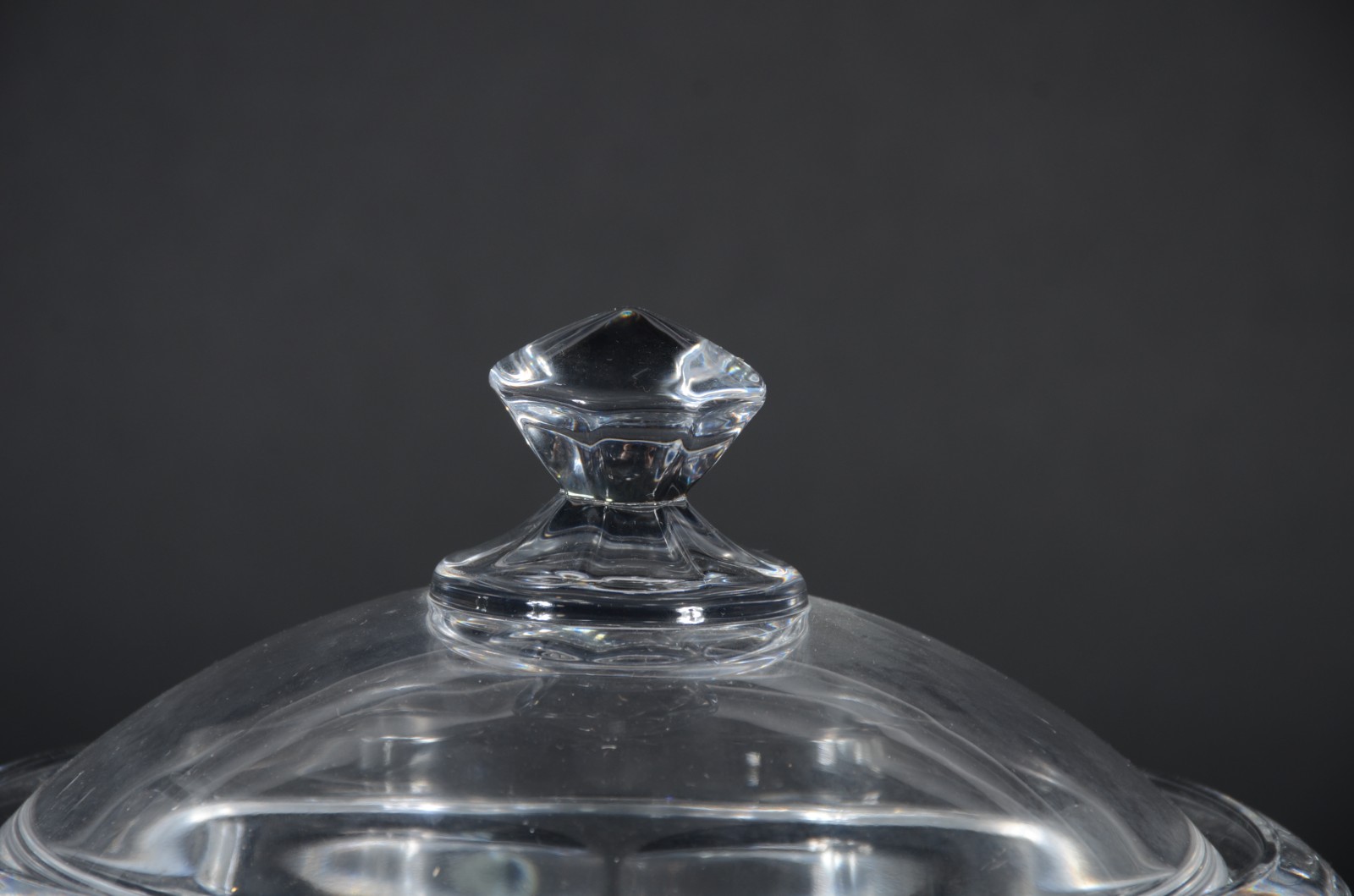 Duas bombonieres de cristal facetado. - foto 4 de 6