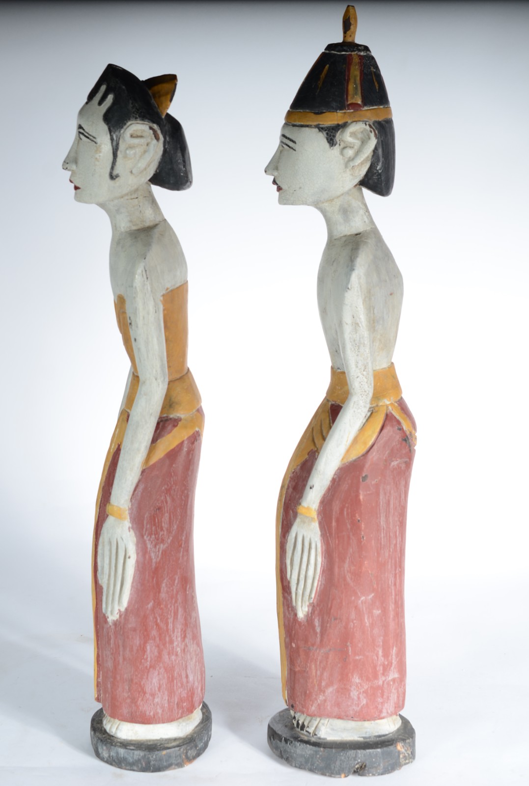 ESCULTURAS JAVANESAS - Casal javanês de madeira policromada... - foto 6 de 7