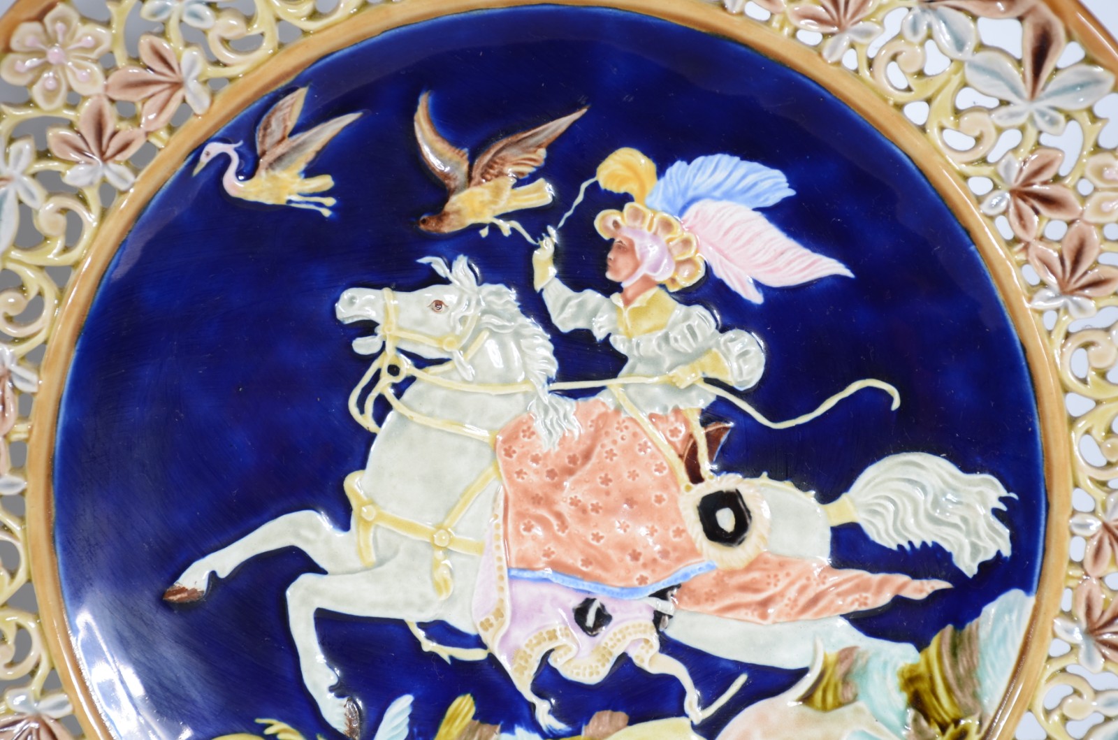 Par de medalhões de cerâmica austríaca majolica - Josef Steidl... - foto 3 de 6