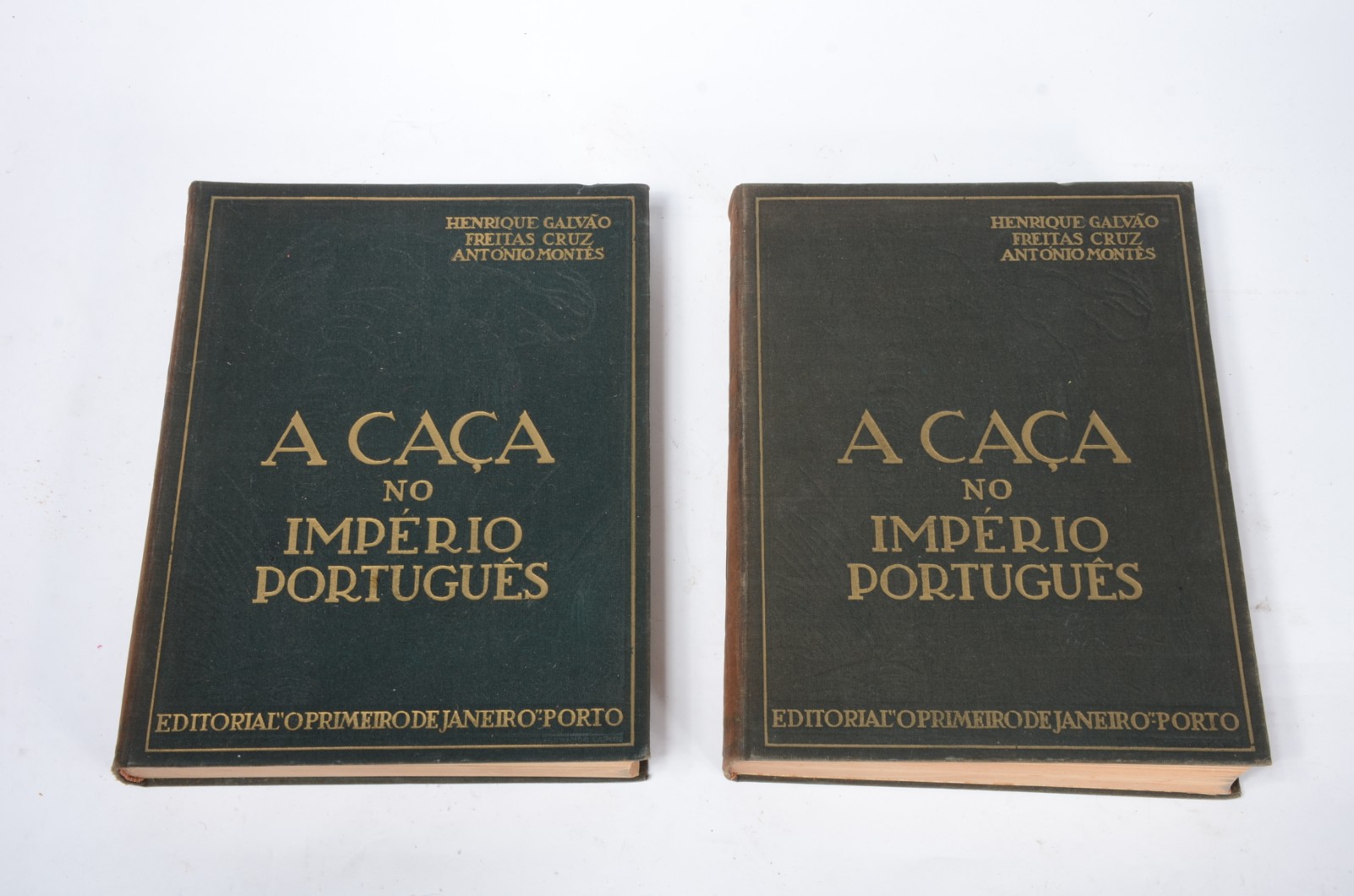 Dois livros - A caça no Império Português. - foto 1 de 8