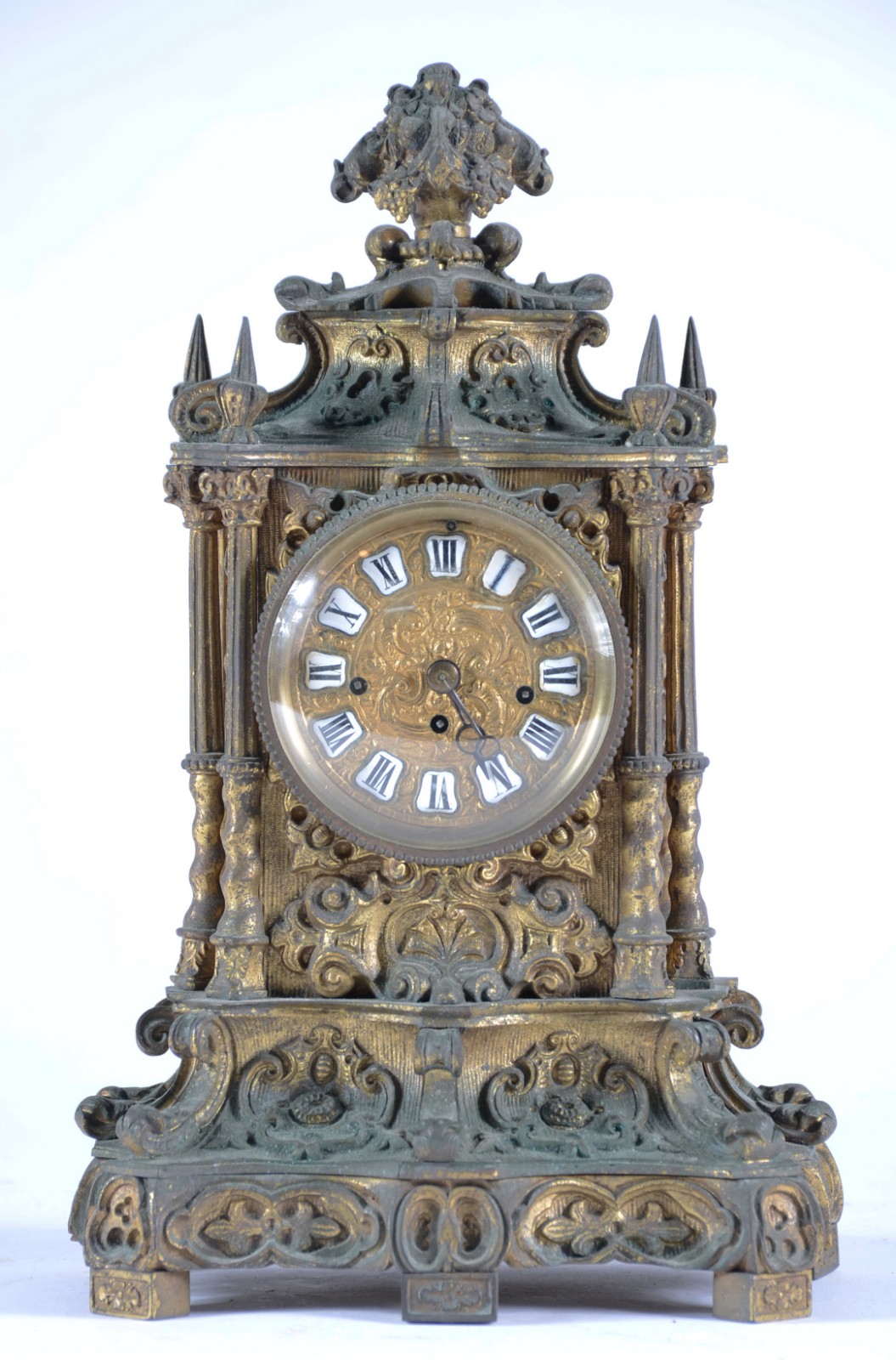 Relógio de bronze francês, "Mantel Clock", mostrador com algarismos... - foto 1 de 7