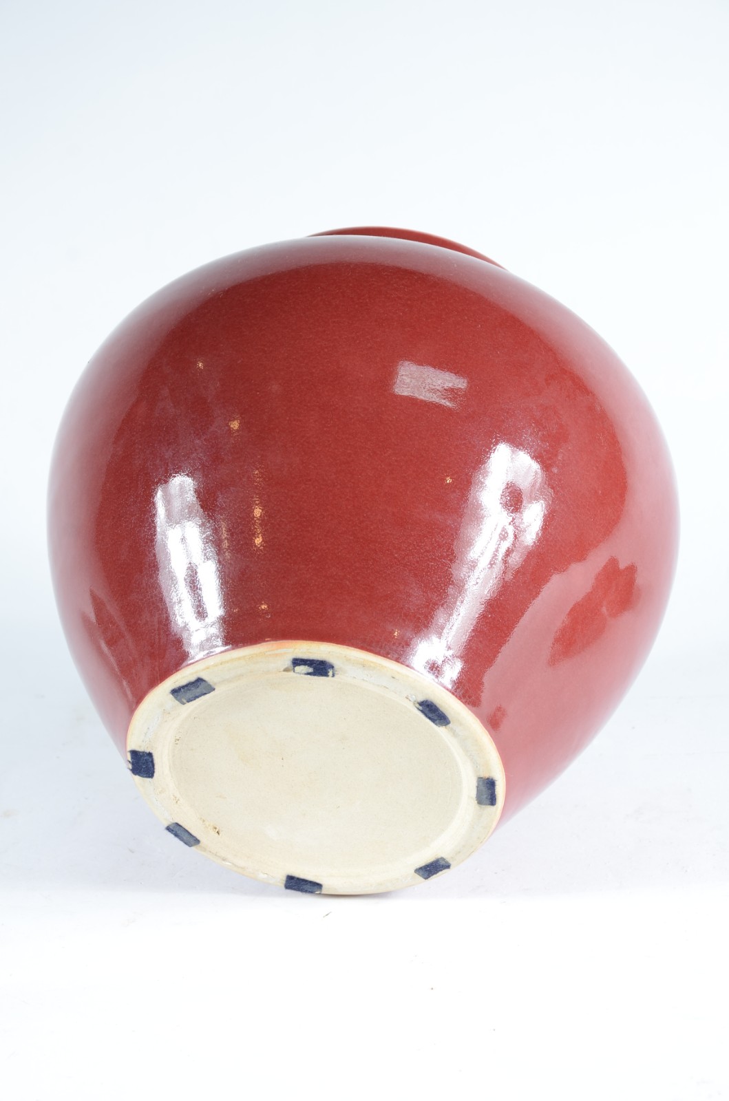 Potiche de porcelana chinesa "sangue de boi", base de madeira. - foto 4 de 4