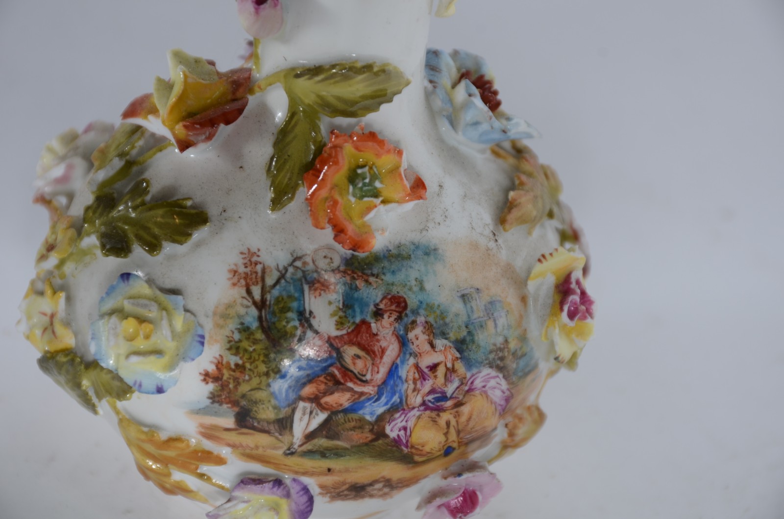 Sete peças de porcelana de diversas procedências, sendo par de... - foto 6 de 11
