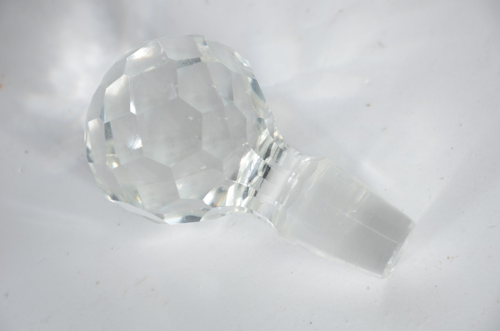 Licoreira de cristal doublé rubi lapidado. - foto 5 de 5