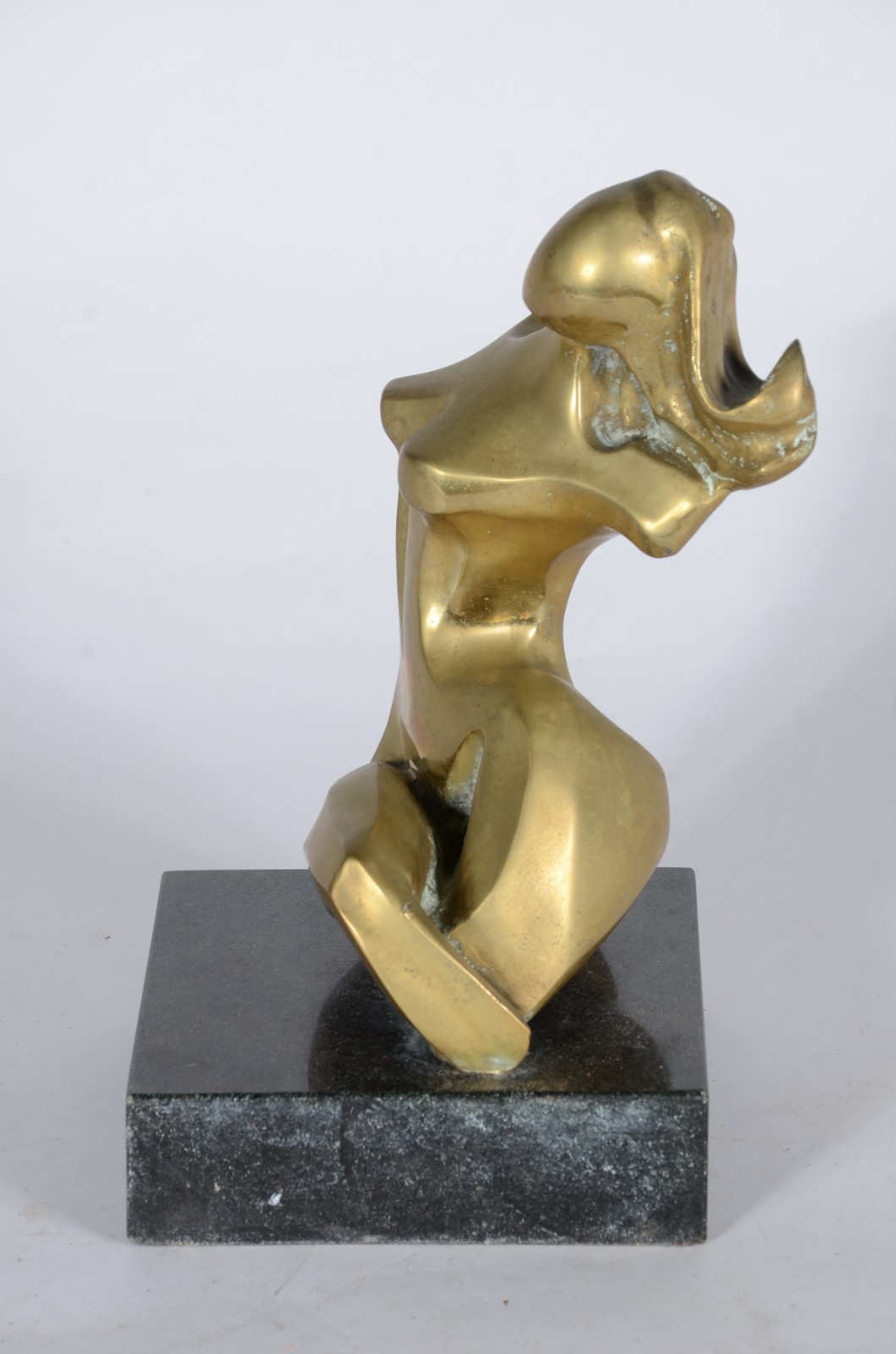 Figura feminina - foto 1 de 6