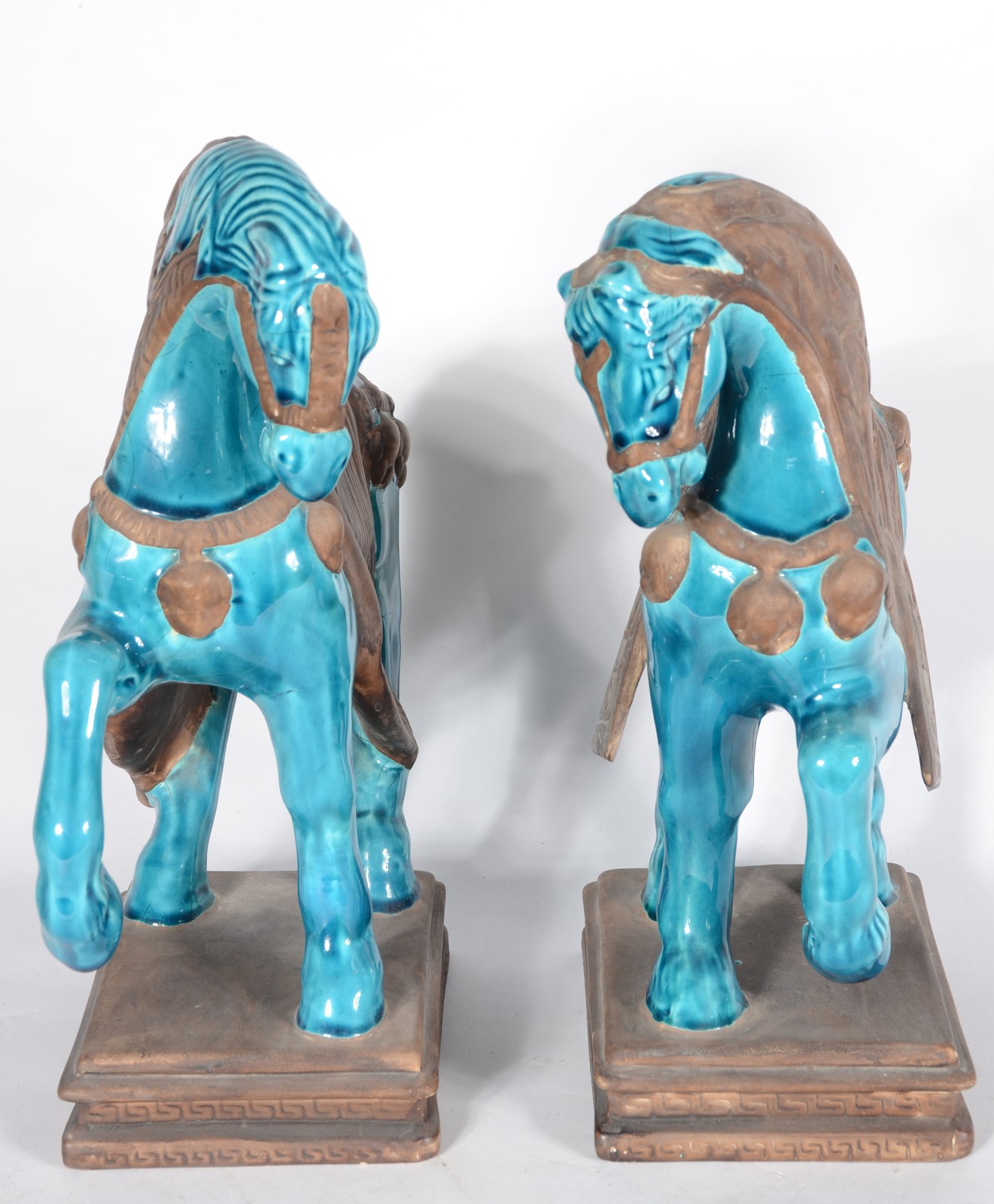 Par de cavalos de porcelana azul turquesa, estilo oriental. - foto 2 de 6