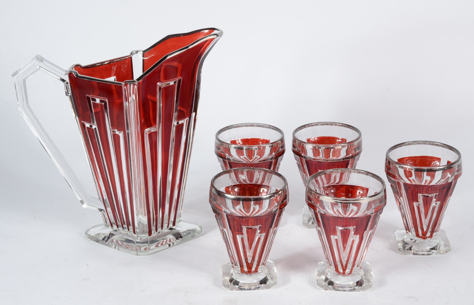 Conjunto de jarra com 5 copos antigos na cor rubi, Art Deco. - foto 2 de 5