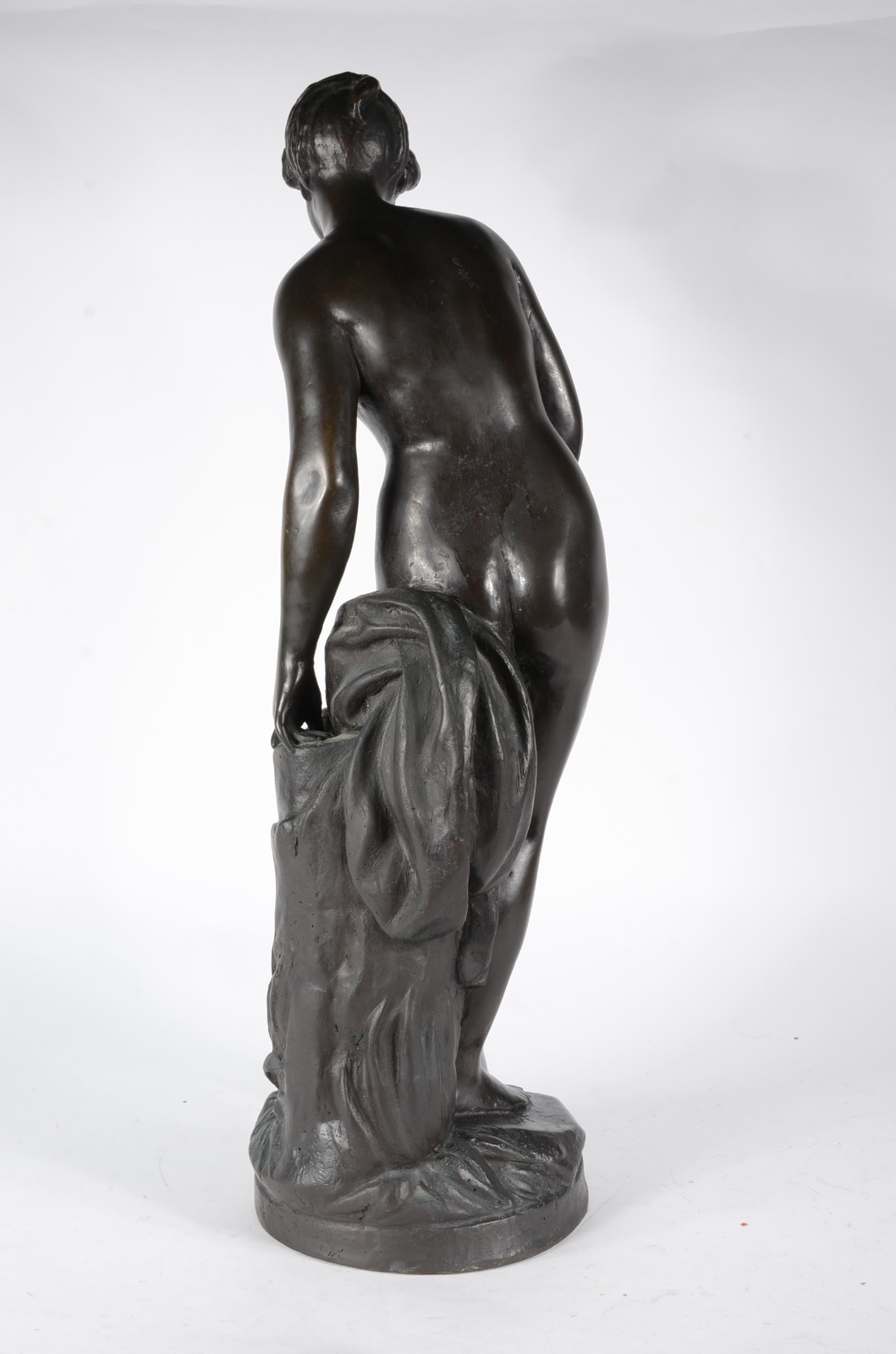 Falconet (1716-1791), Vênus Sortant du Bain - foto 5 de 6