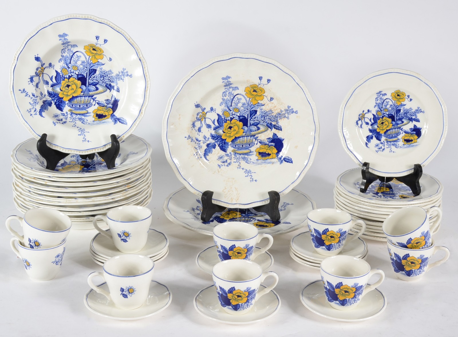 Parte de serviço de faiança inglesa Kensington Ironstone, decorado em... - foto 1 de 6