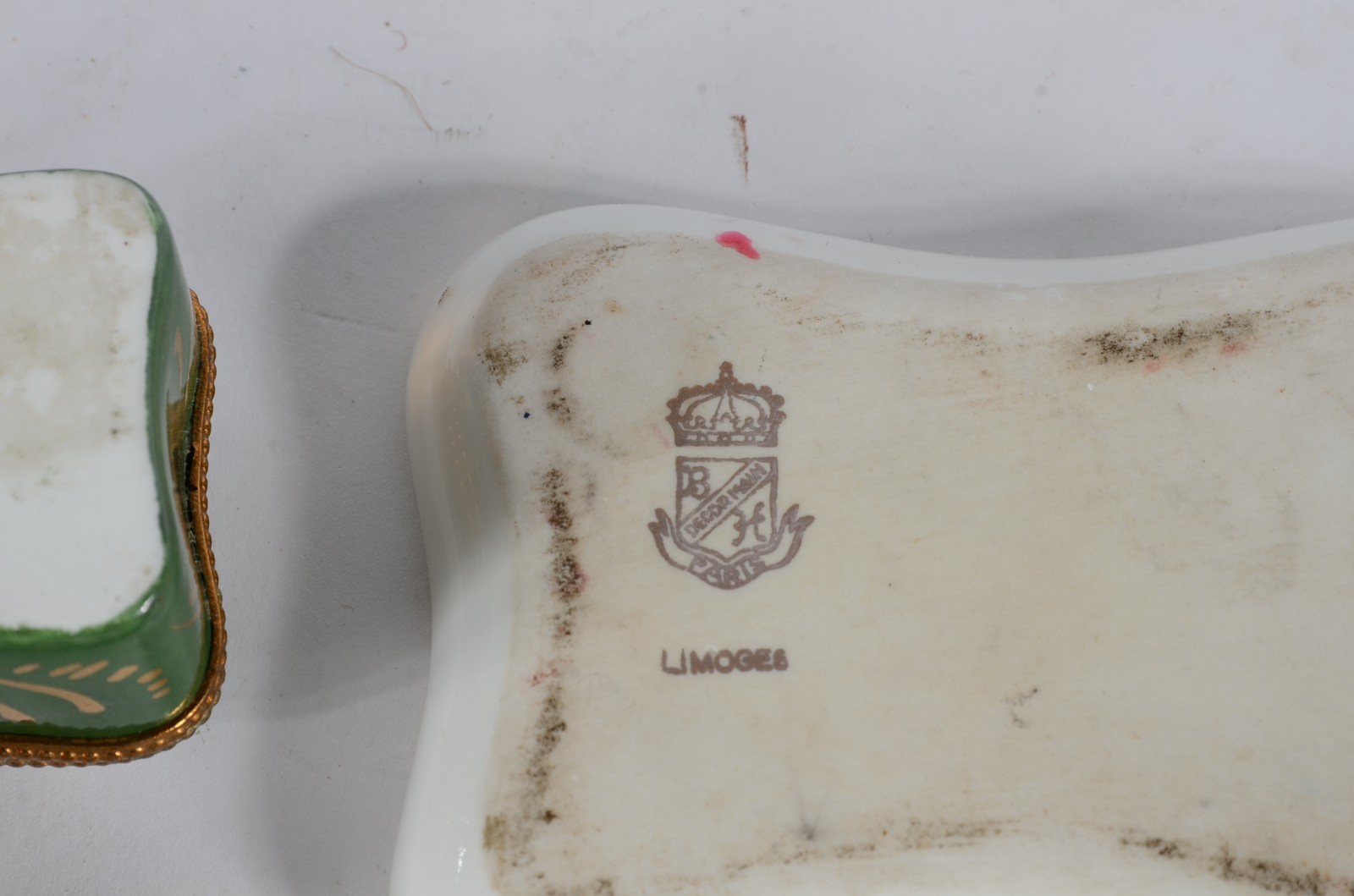 Onze pequenas peças de porcelana diversas procedências. - foto 9 de 11