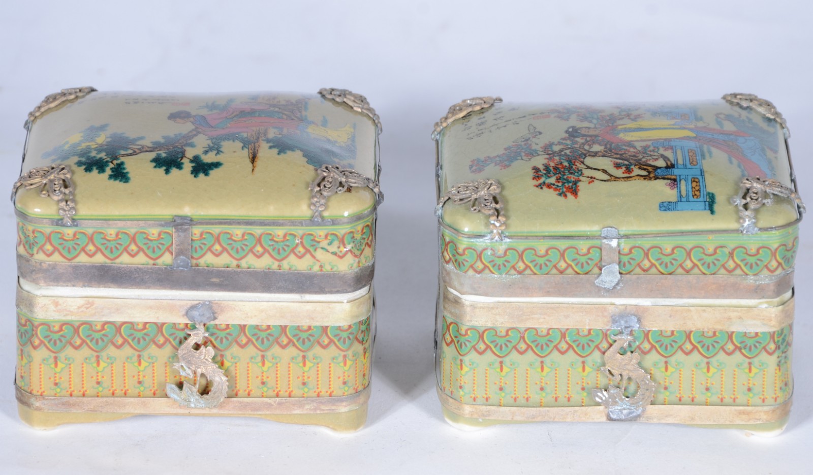 Porta anéis de porcelana oriental, tampas decoradas com gueixas em... - foto 2 de 7