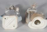 Duas miniaturas sacras de porcelana, sendo uma ... - Duas miniaturas sacras de porcelana, sendo uma representando Sagrada Família e Menino Jesus de Praga.