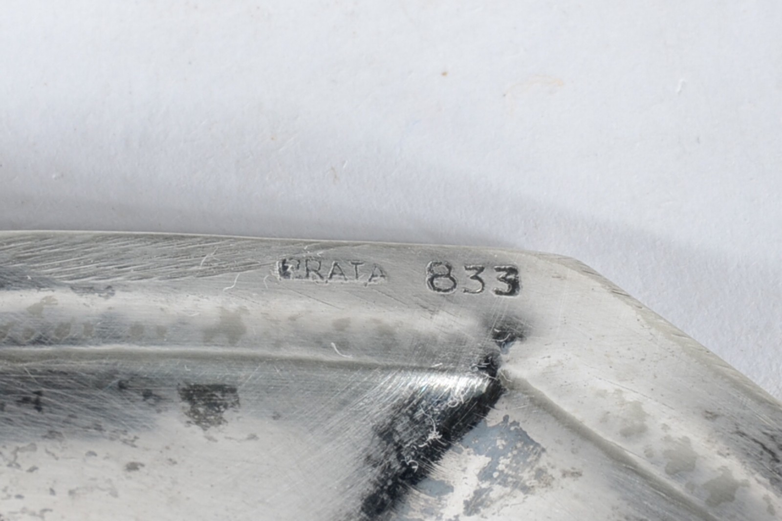 Duas peças pequenas de prata. Peso da prata: 160 g. (Por motivos de... - foto 6 de 7
