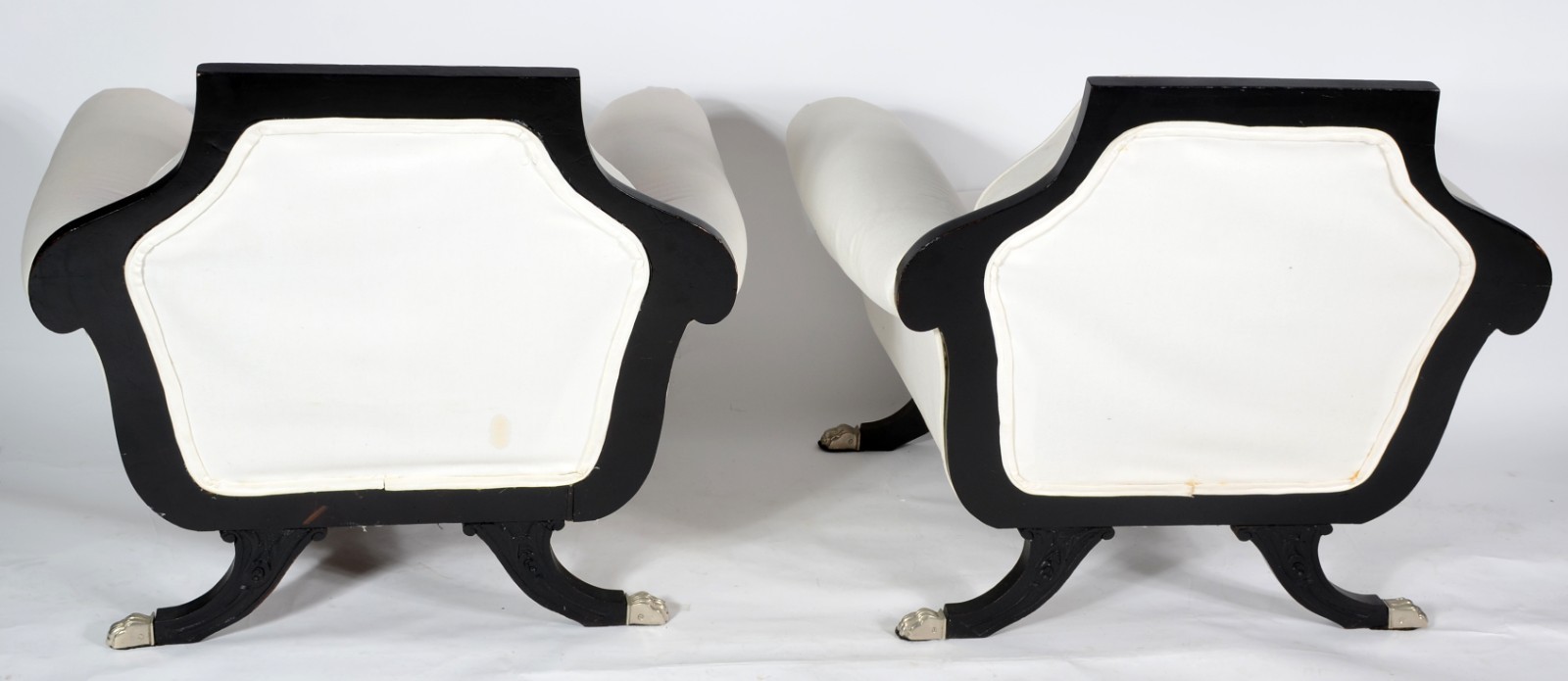 Conjunto de sofá para 3 lugares e par de poltronas de madeira nobre... - foto 9 de 10