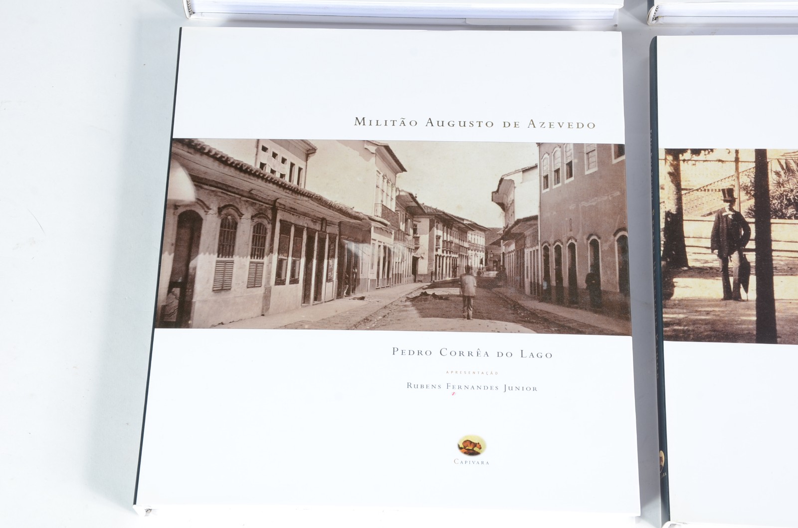 Quatro livros - A) Militão Augusto de Azevedo - Pedro Corrêa Lago B)... - foto 8 de 8