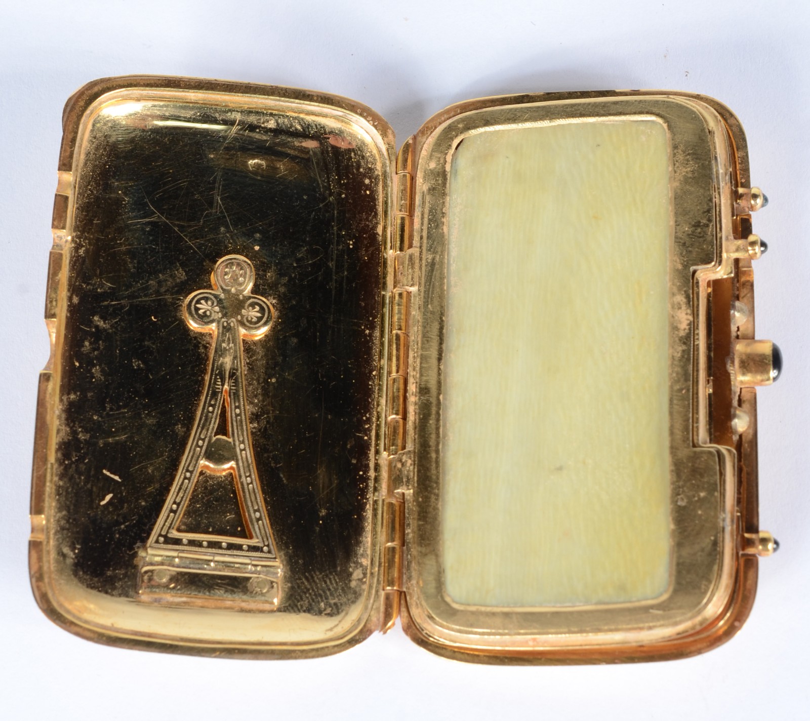 Elegante bolsa "menudiere" do tipo trousse de ouro 18 k... - foto 3 de 7