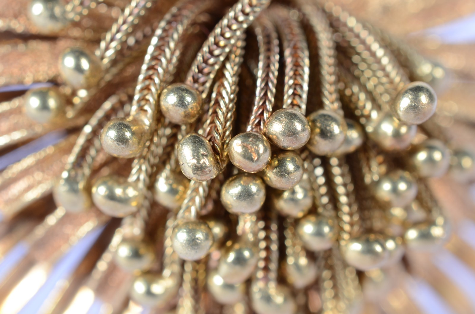 Conjunto de broche e par de brincos de ouro 18 k., na forma de... - foto 4 de 5