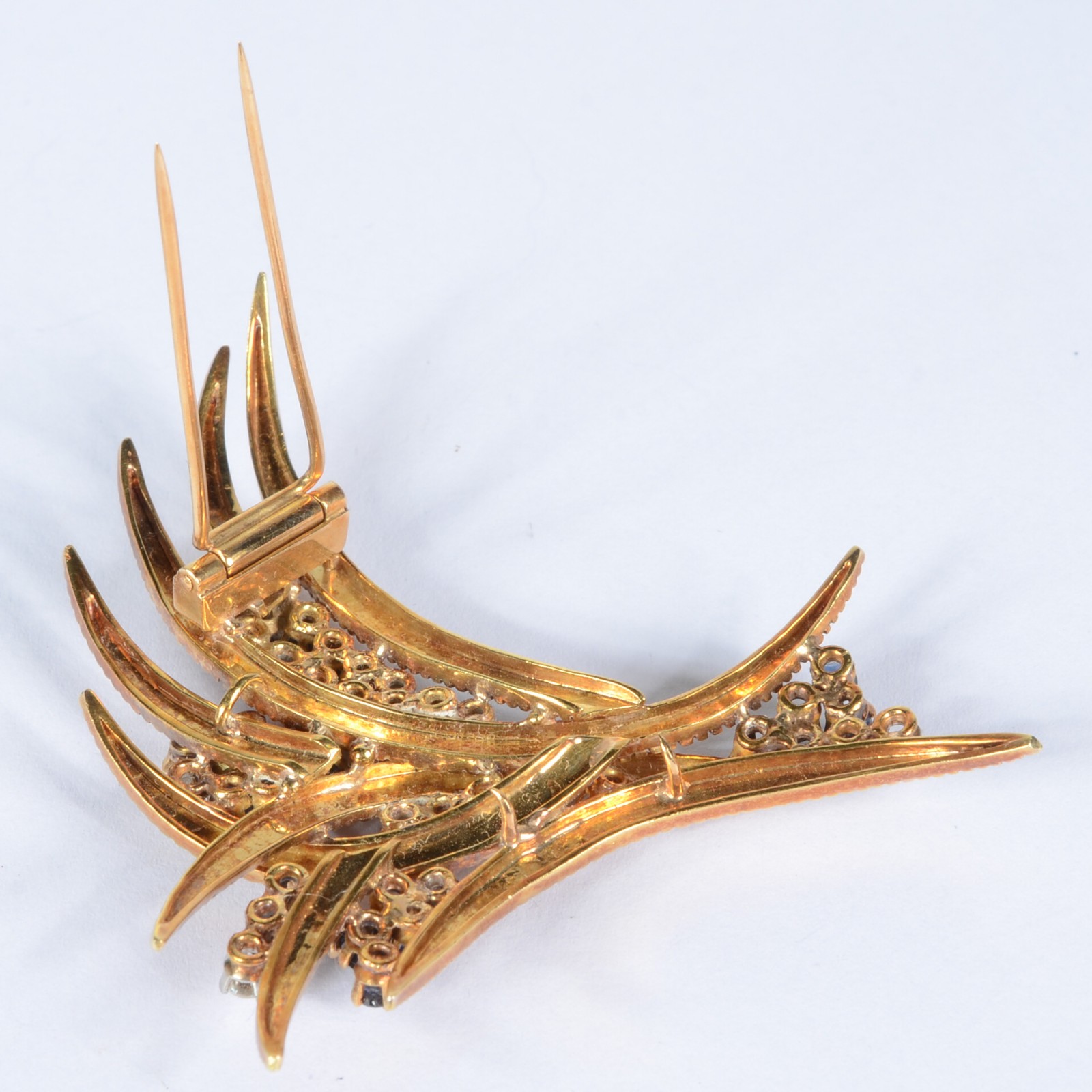 Conjunto de broche e par de brincos de ouro 18 k., contraste 750 mls... - foto 4 de 5