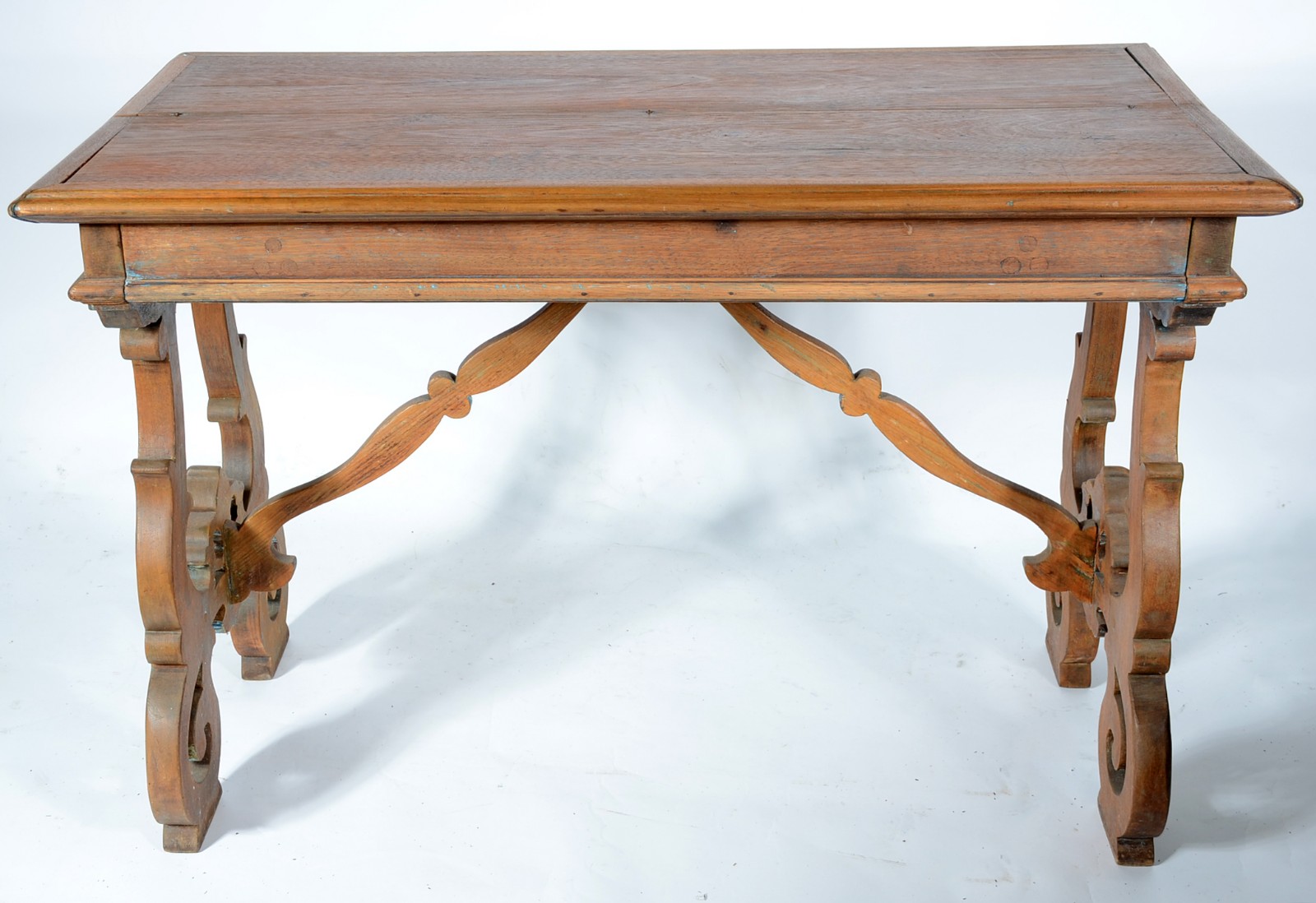 Mesa para escrita de madeira nobre, frente e meio tampo articulados... - foto 4 de 5
