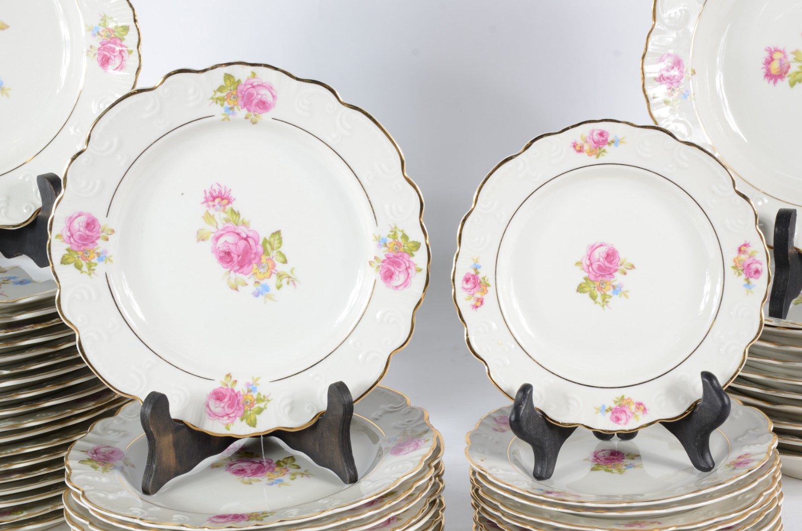 Aparelho de jantar de porcelana portuguesa CF Viana, na cor creme com... - foto 6 de 8