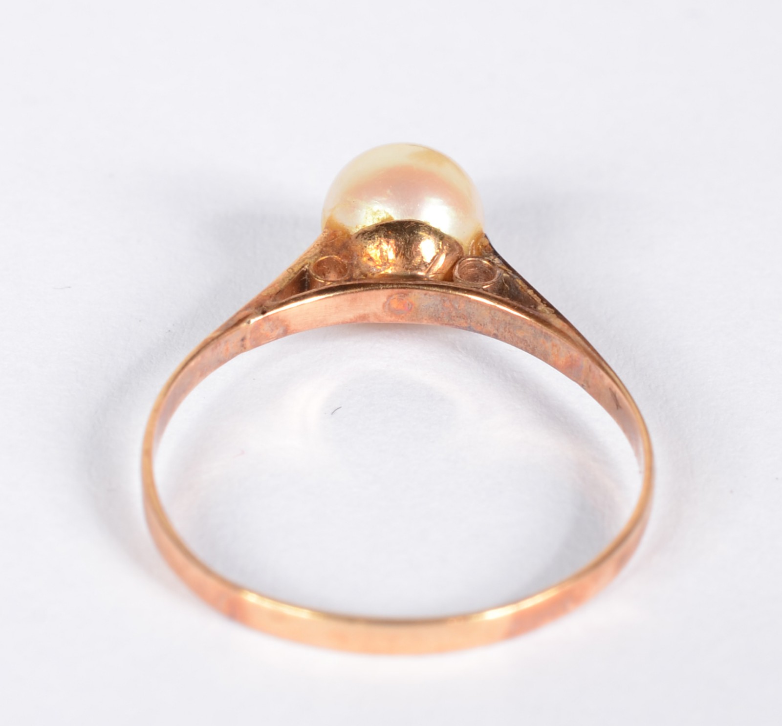 Anel de ouro 18 k.,com perola. Aro 15. (Por motivos de segurança a... - foto 3 de 4