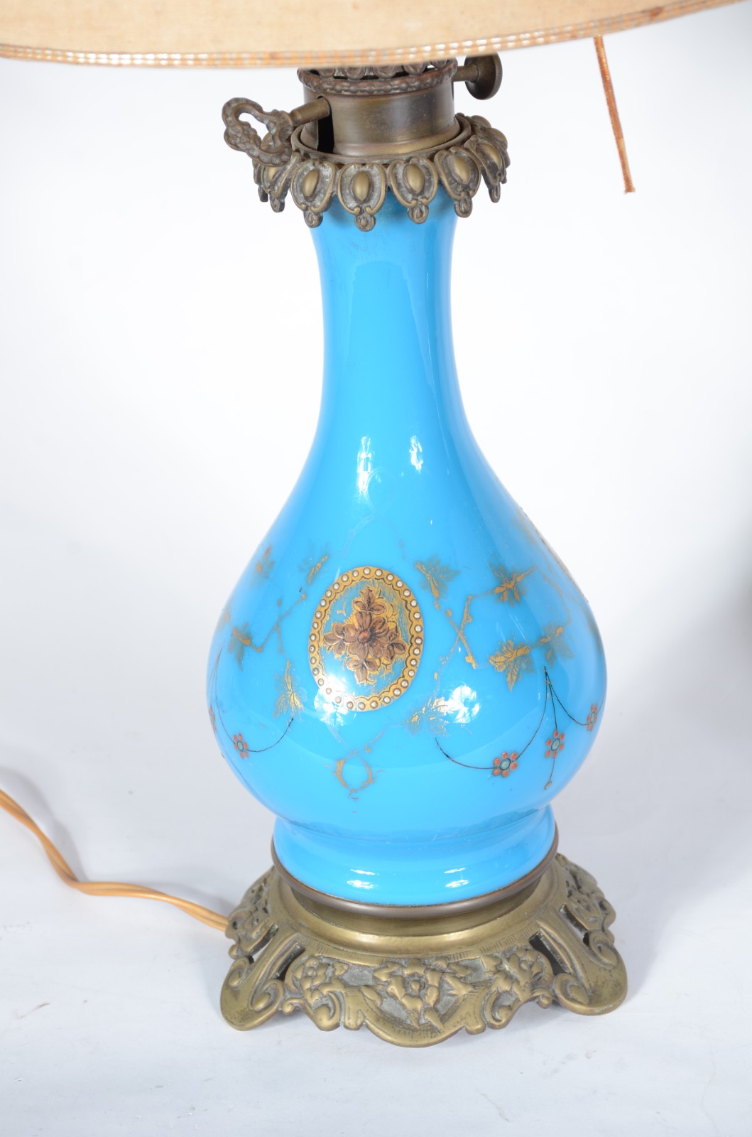 Par de belíssimos abatjoures franceses de opalina azul turquesa... - foto 3 de 9