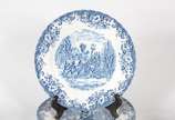 Diversas pratos de faiança inglesa azul e branc... - Diversas pratos de faiança inglesa azul e branca, várias decorações. Total: 11 peças.