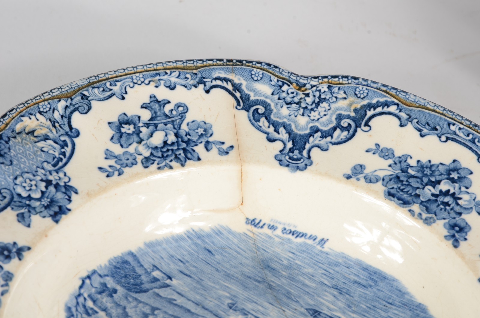 Diversas pratos de faiança inglesa azul e branca, várias decorações... - foto 6 de 11