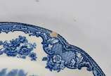 Diversas pratos de faiança inglesa azul e branc... - Diversas pratos de faiança inglesa azul e branca, várias decorações. Total: 11 peças.