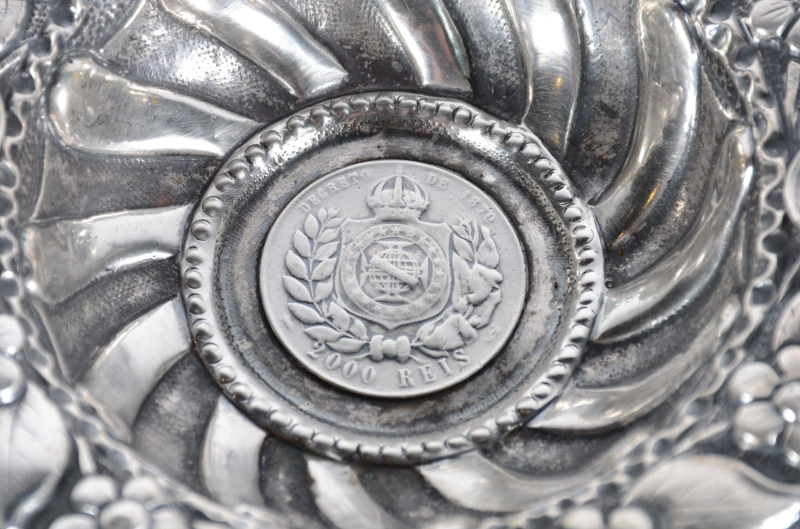 Cinzeiro de prata de lei com moedas, para braço de sofá. Peso da... - foto 3 de 6