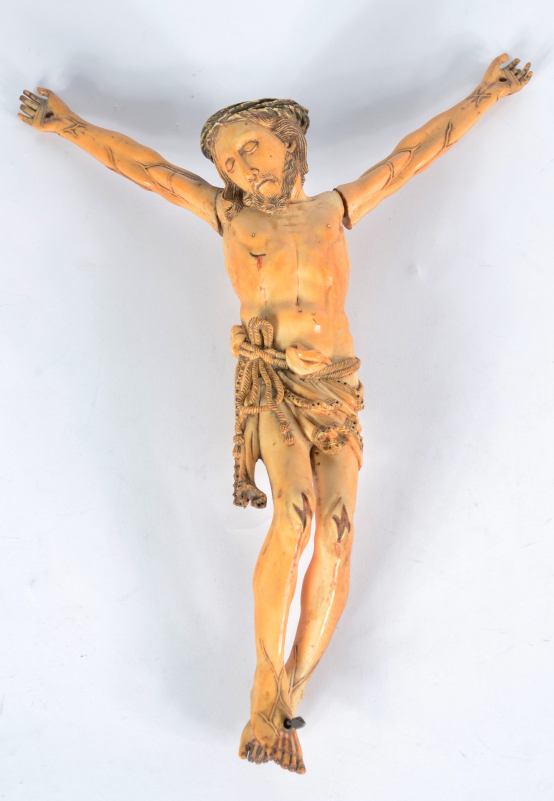 Belíssimo crucifixo de madeira nobre com figura de Cristo ricamente... - foto 6 de 9