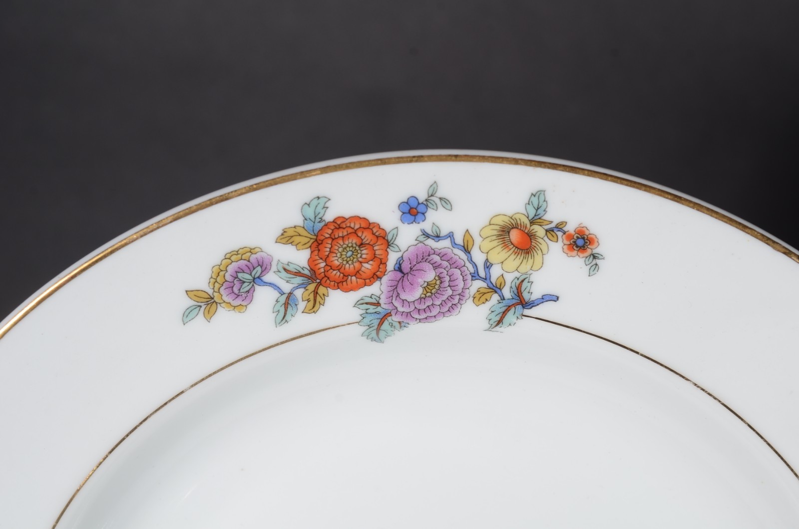 Serviço de jantar de porcelana Brennand, decorada com flores em... - foto 4 de 8