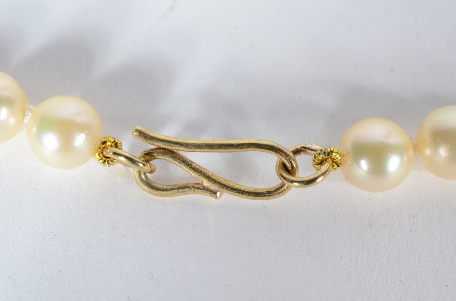Colar de perolas com fecho de ouro 18 k. - foto 3 de 5