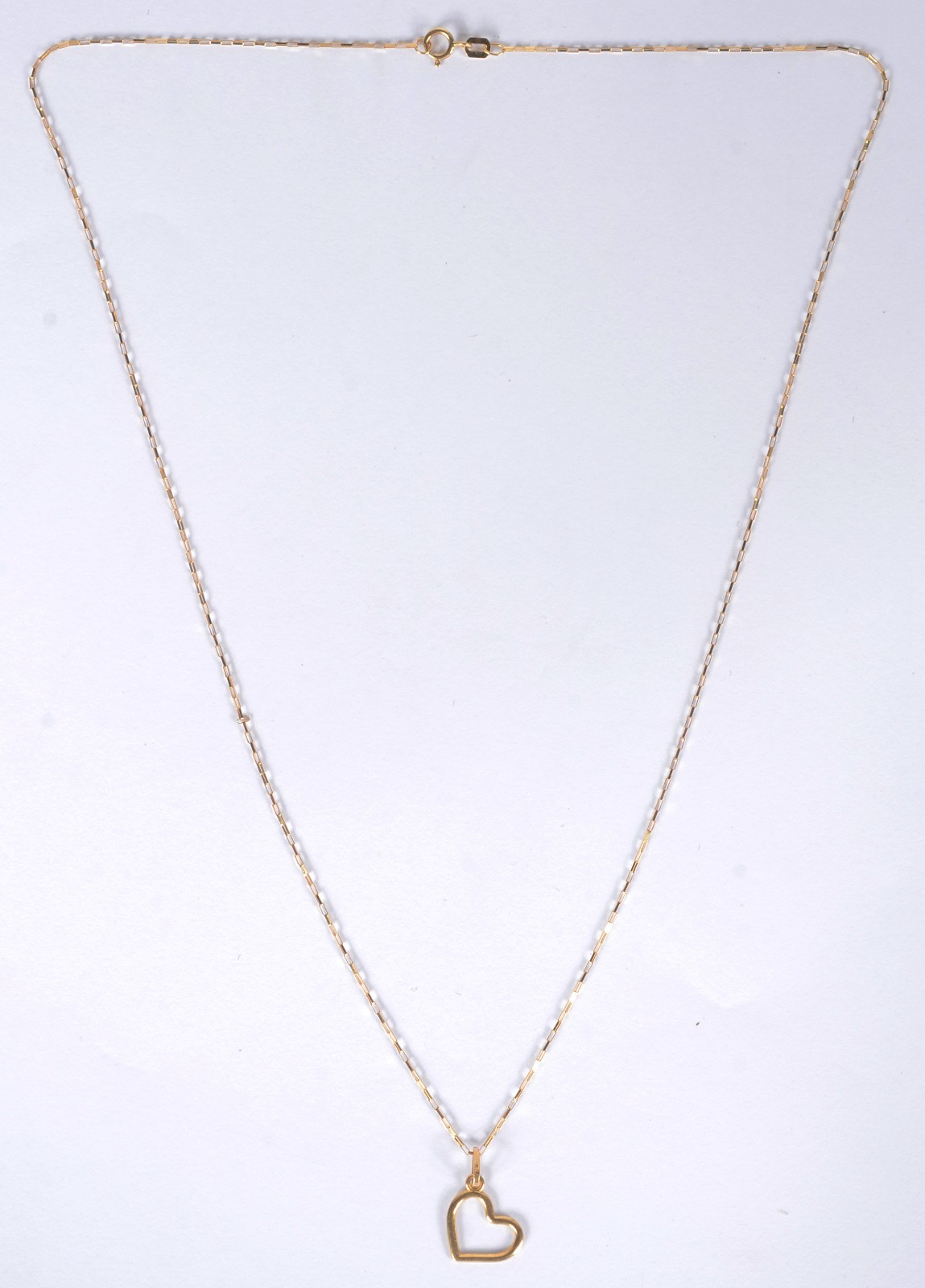 Colar com pendente feitio coração de ouro 18 k., contraste 750 mls... - foto 3 de 6