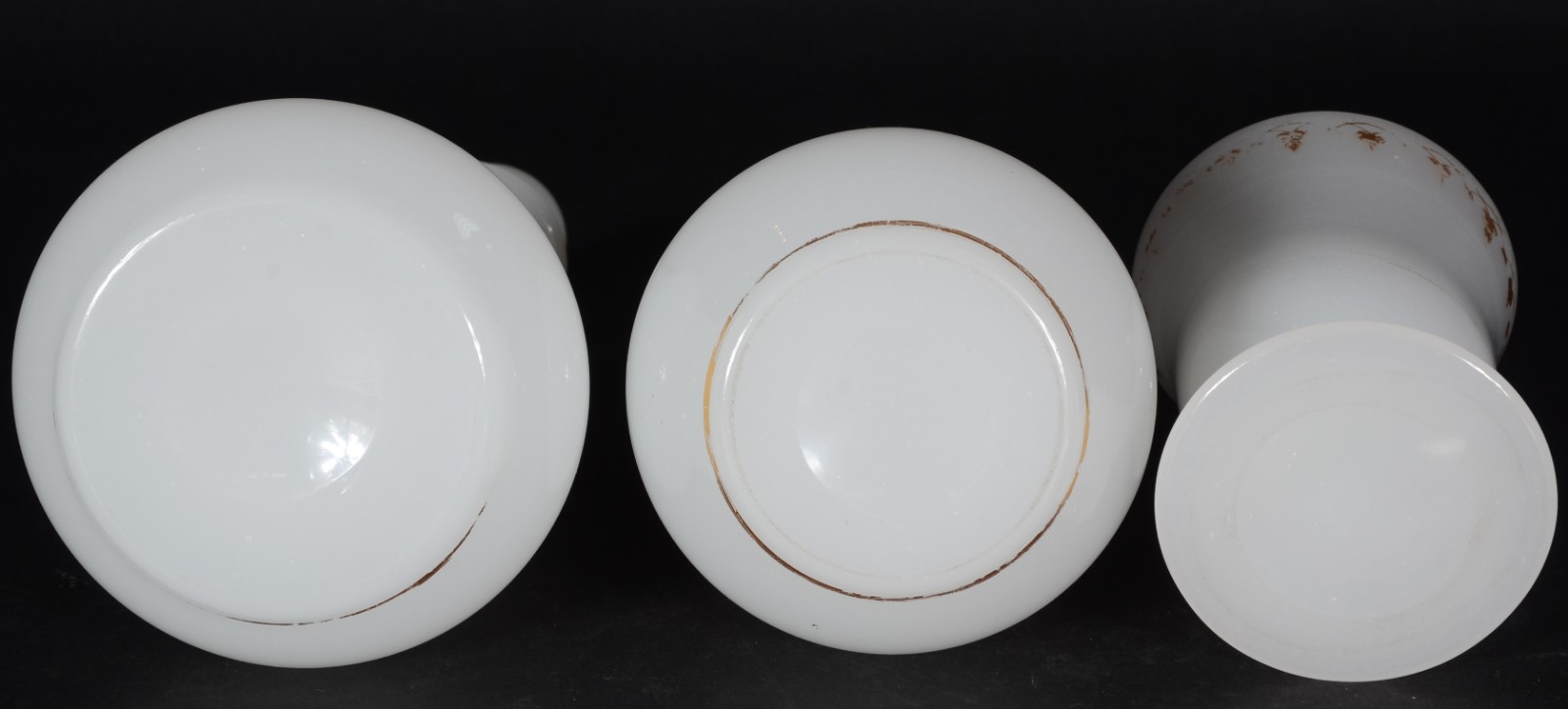 Conjunto de opalina francesa branca com quatro peças. - foto 6 de 6