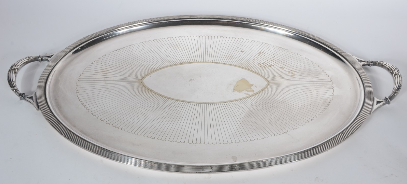 Elegante baixela de chá e café de metal prateado, composto de: 2... - foto 2 de 6