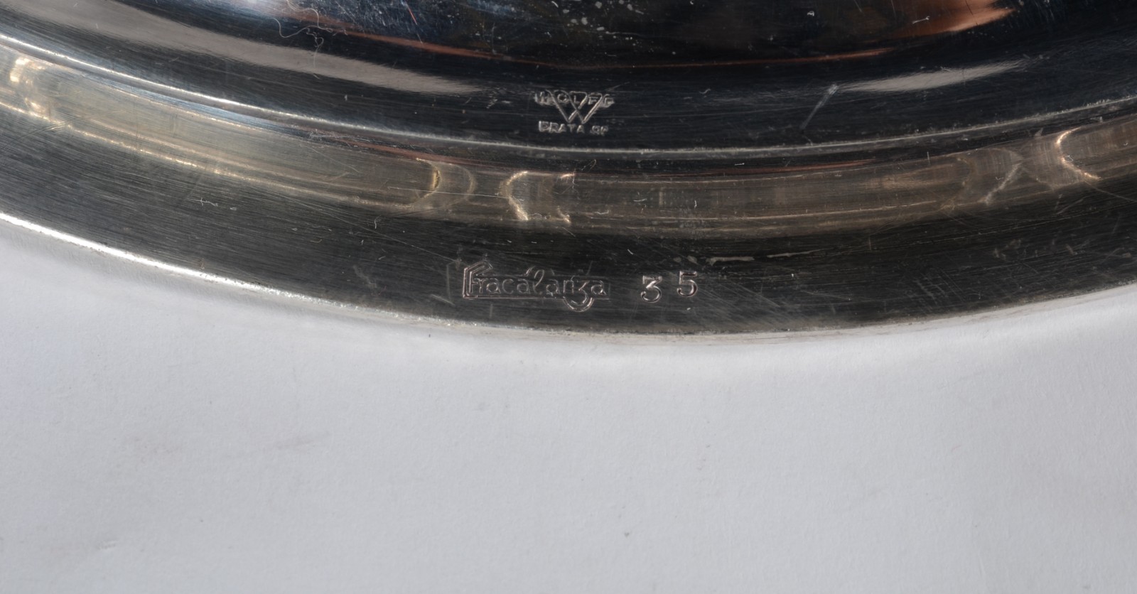 Baixela de jantar de metal prateado, marcas diversas, com 6 peças... - foto 4 de 4