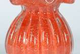 Vaso de vidro decorativo na cor laranja. - Vaso de vidro decorativo na cor laranja.