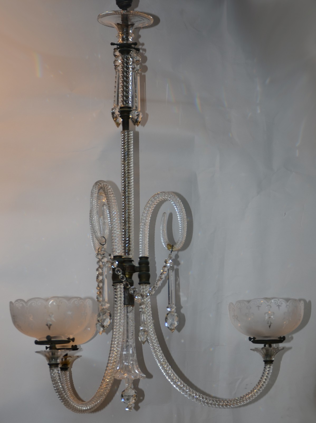 Belissimo Lustre de cristal para 3 luzes, mangas lavadas com bordas... - foto 1 de 7