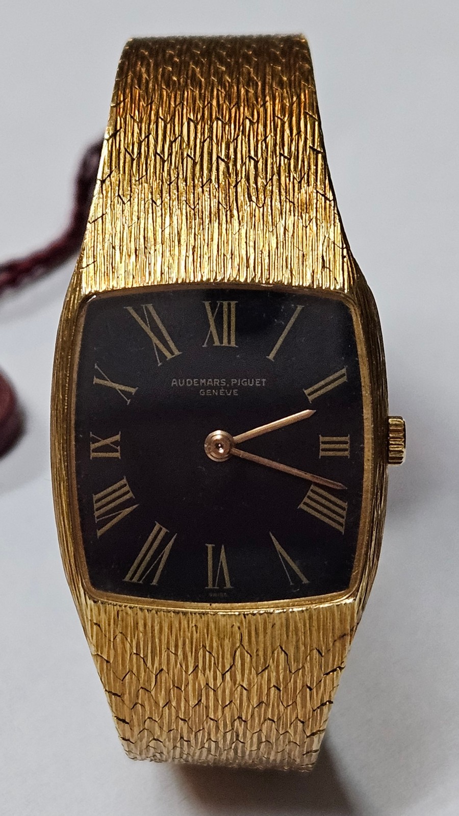 Relógio masculino de ouro 18 k., marca suíça Audemar Piguet... - foto 1 de 9