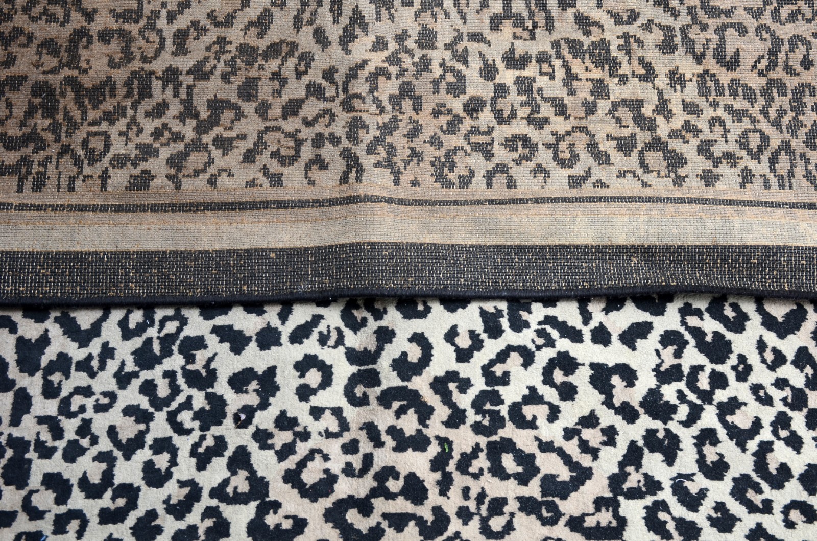 Tapete decorativo feito a máquina, decoração "animal print". - foto 4 de 4