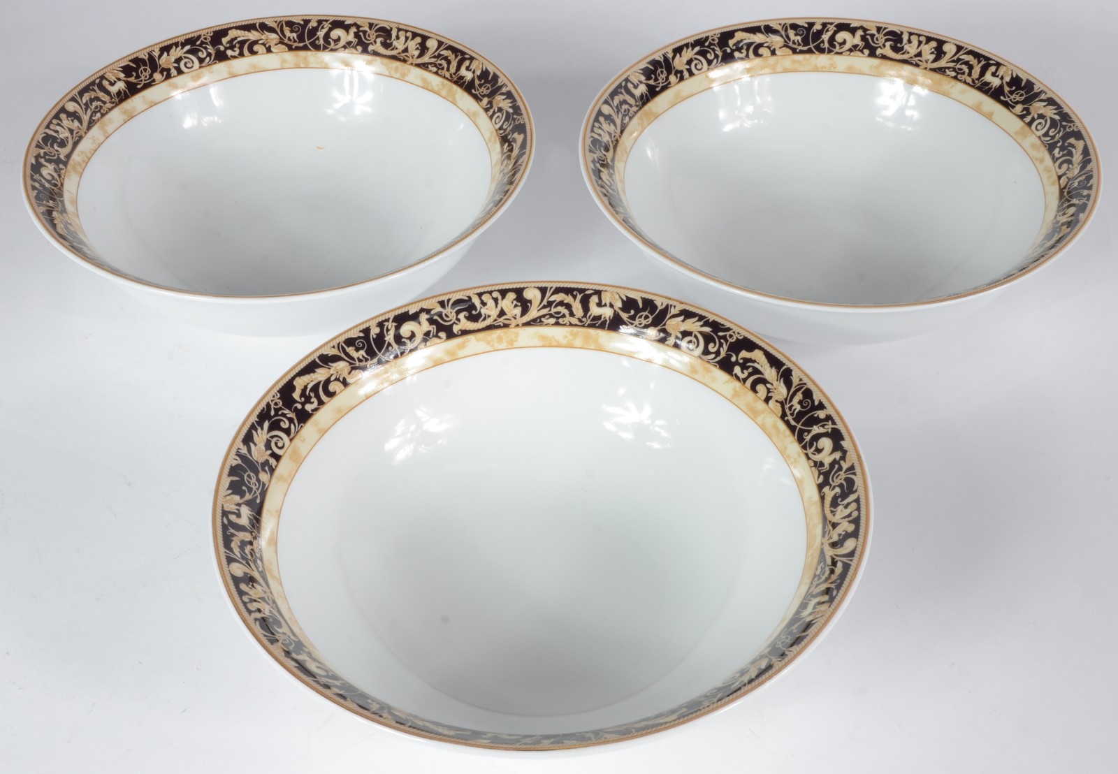 Aparelho de jantar e café de porcelana CHN & CHN inglesa, borda... - foto 8 de 11