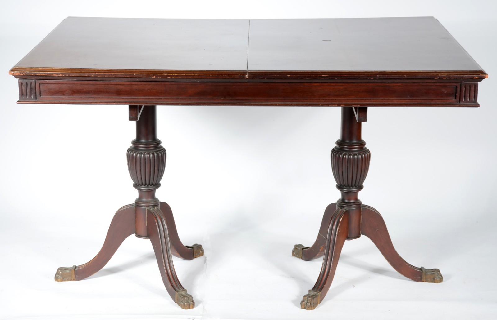 Mesa de jantar de madeira nobre, tampo retangular com duas tábuas... - foto 5 de 11