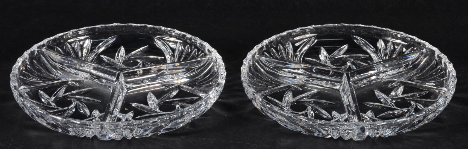 Dois porta petiscos de cristal tcheco lapidado. - foto 1 de 6