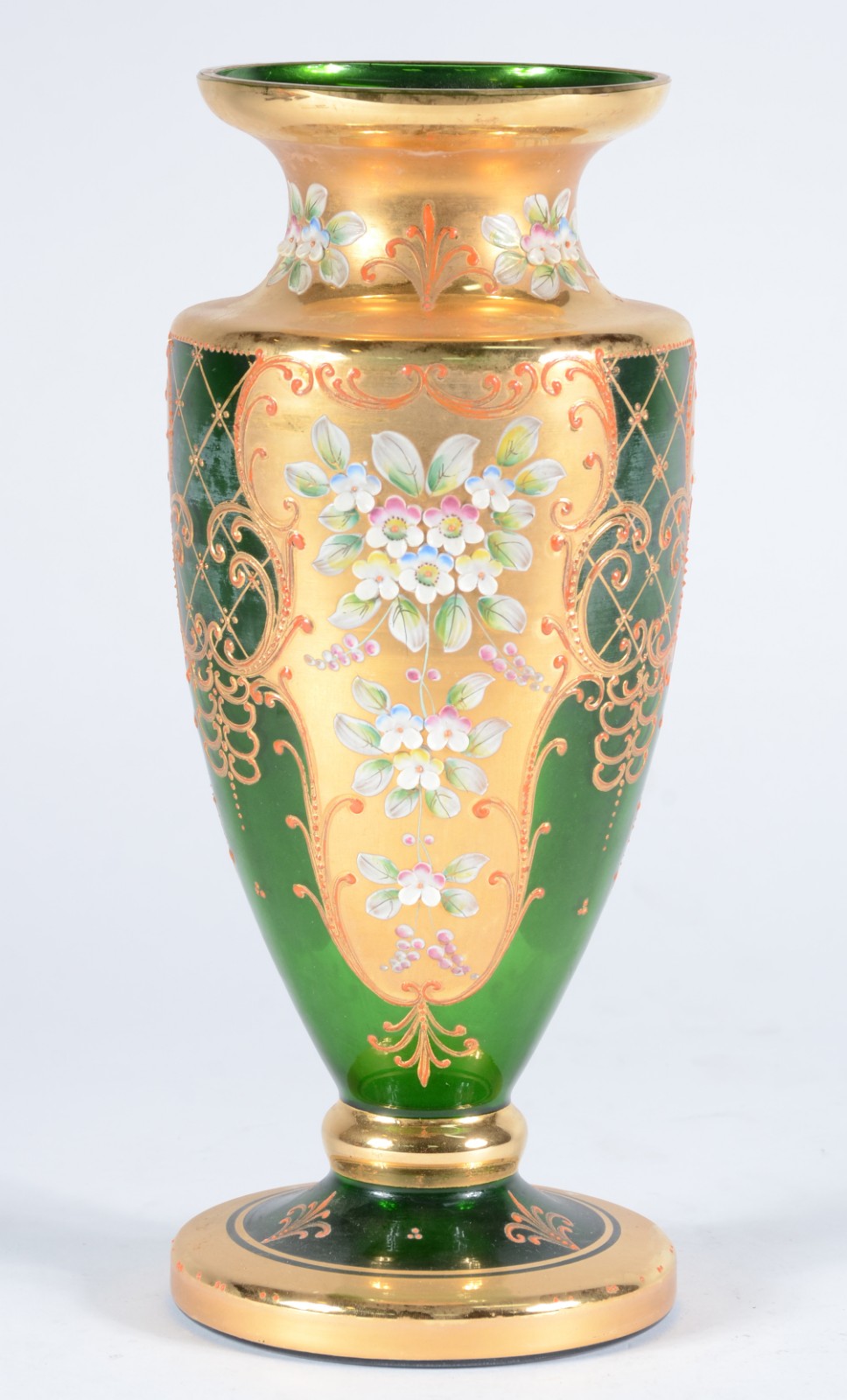 Vaso de cristal veneziano doublé verde e dourado decorado com flores... - foto 1 de 4